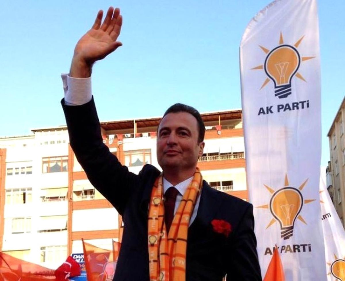Minsolmaz, AK Parti\'nin 15. Yılını Kutladı