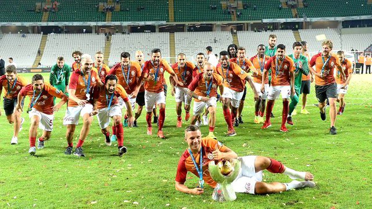 Nasuhi Sezgin: Riekerink'in 2. Kupası Oluyor, Enteresan Bir Şekilde