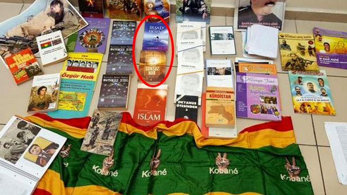 PKK\'lının Evinden Fethullah Gülen\'in Kitapları Çıktı