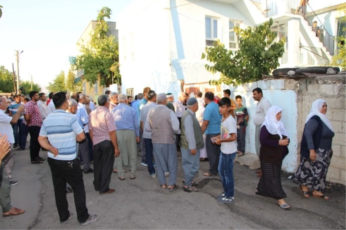 Adıyamanlı Şehidin Yakınlarına Acı Haber Verildi