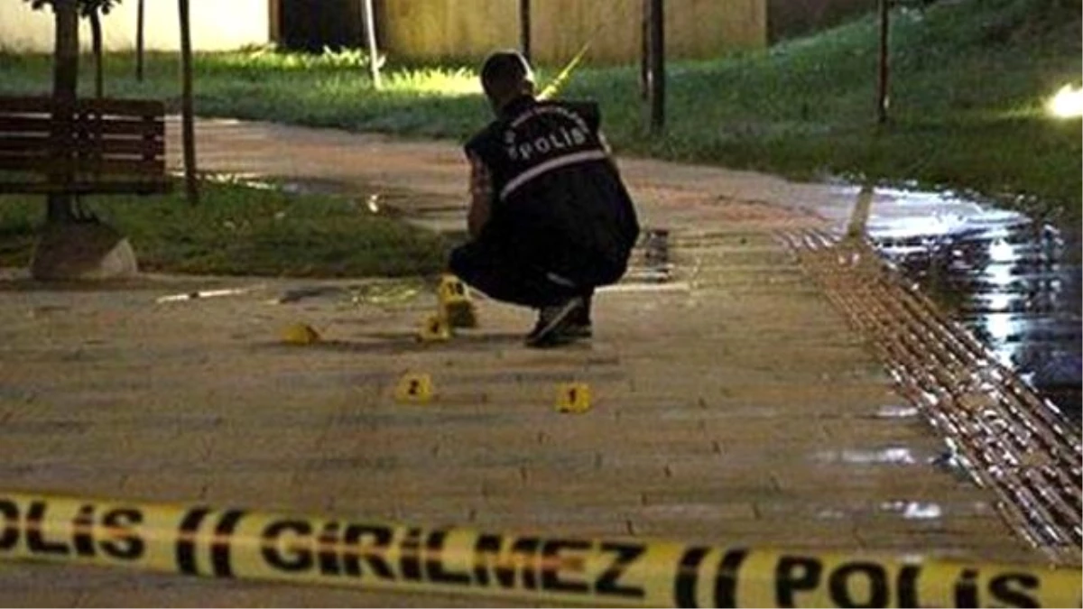 Antalya\'da Silahlı Kavga: 2 Ölü, 2 Yaralı