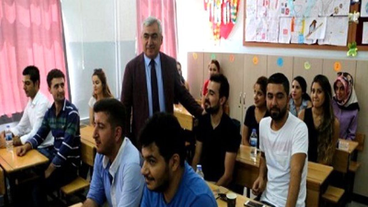 Aslan, Aday Öğretmenlerle Biraraya Geldi