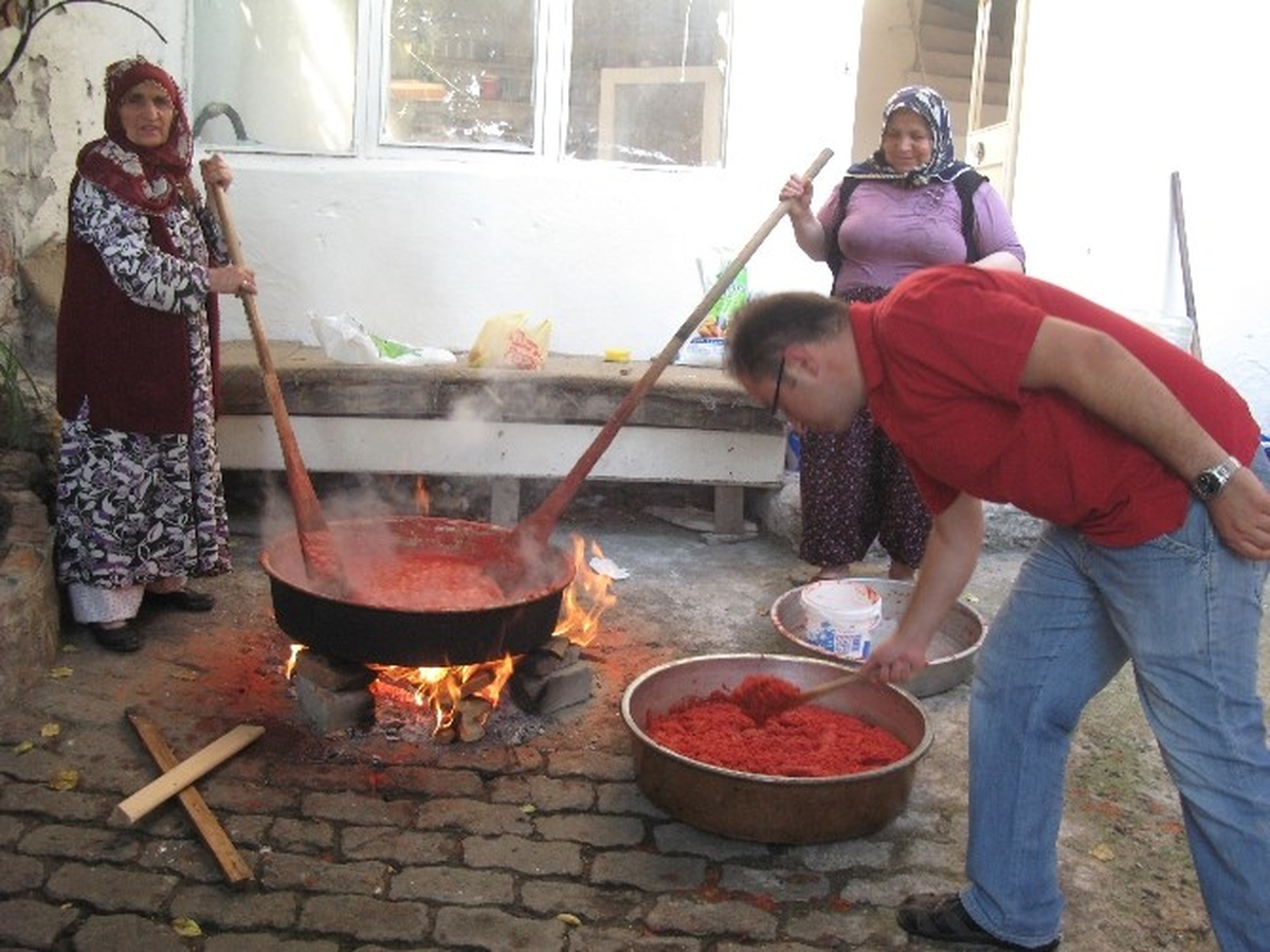 Aydın\'da Kış Hazırlıkları, Evlerin Çatı ve Balkonları Renklendi