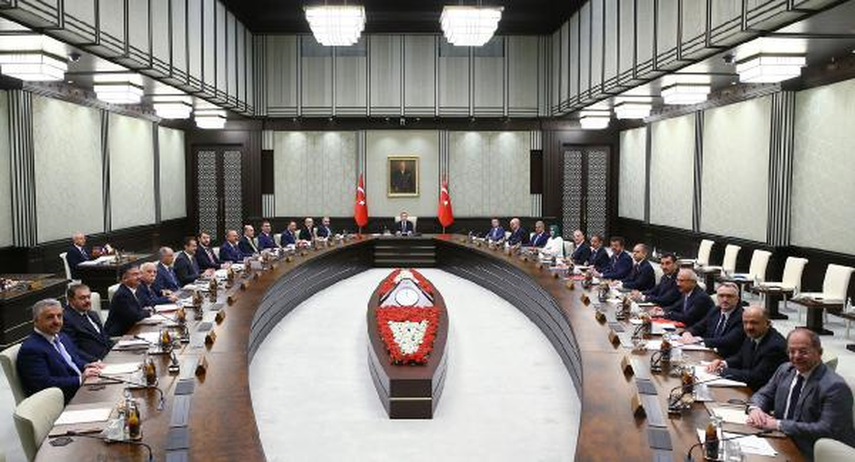Bakanlar Kurulu, Cumhurbaşkanlığı Sarayı\'nda Toplandı