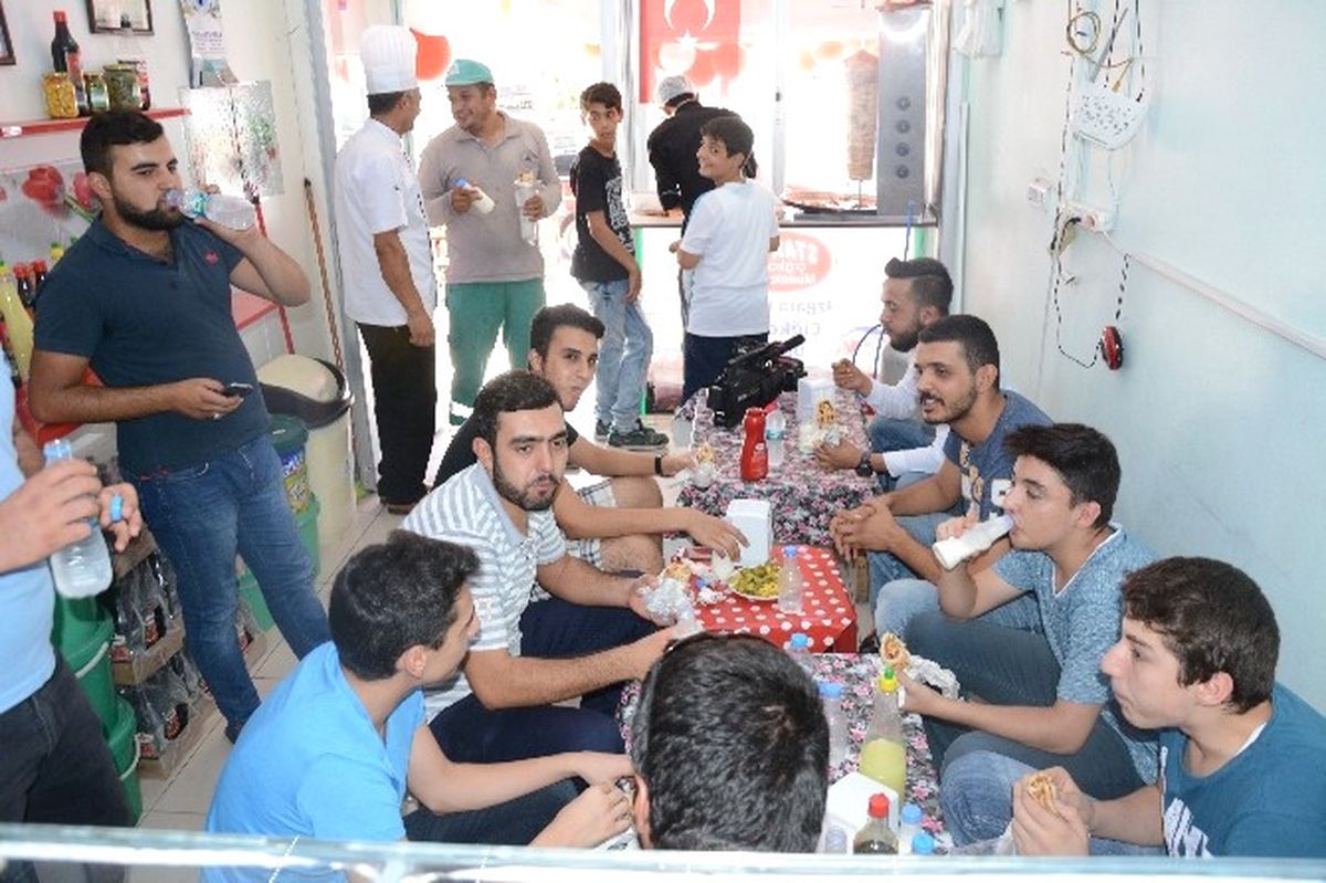 Bedava Dürüm Dağıtıldı
