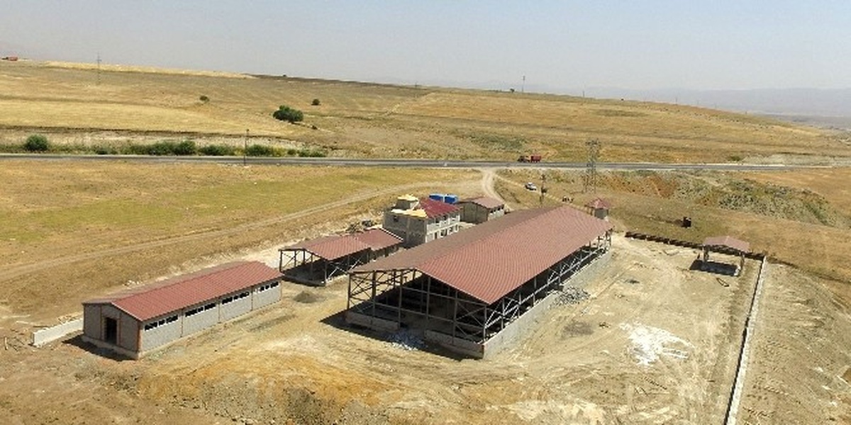 Büyükşehir Hınıs\'ta Tüm Hızıyla Çalışmalarını Sürdürüyor