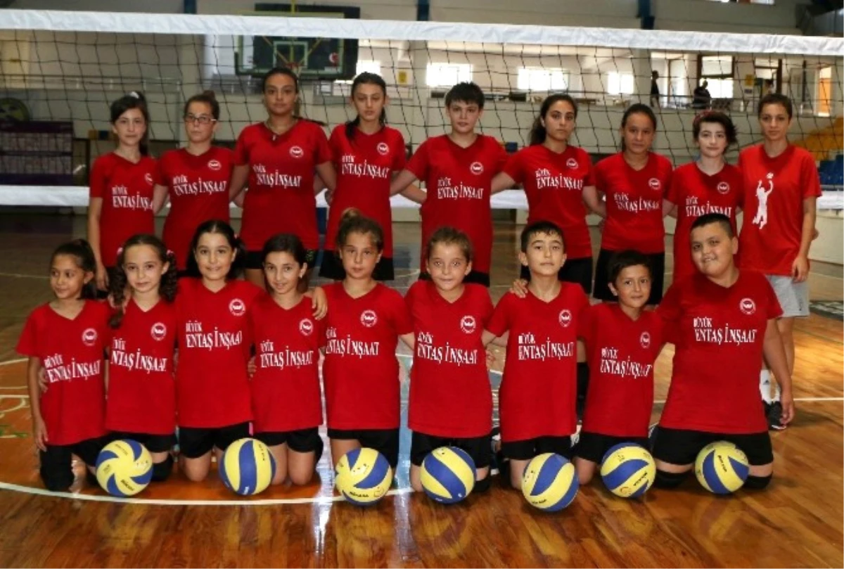 Cms, Körfezde Voleybolcu Yetiştiriyor