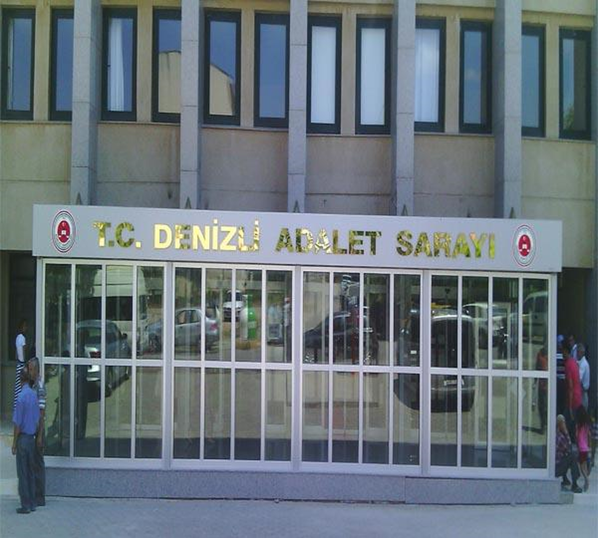 Denizli Adliyesi\'nde 37 Memur Açığa Alındı