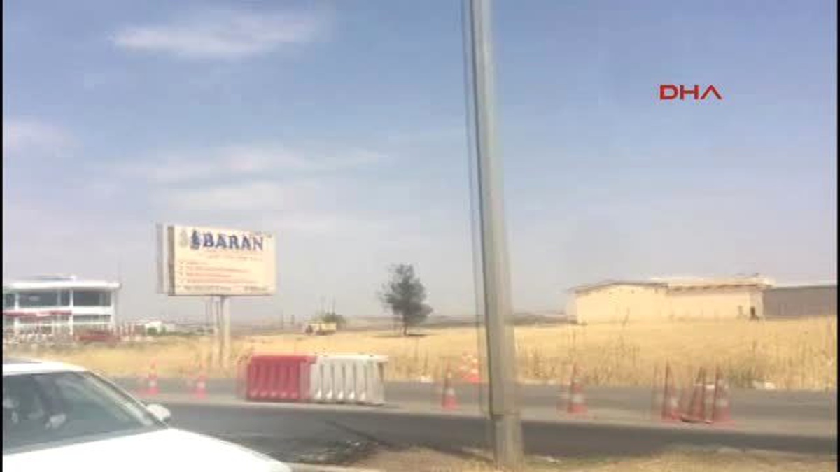 Diyarbakır\'da Bölge Trafik Müdürlüğü Yakınında Patlama -5 Olay Yerinden Görüntüler
