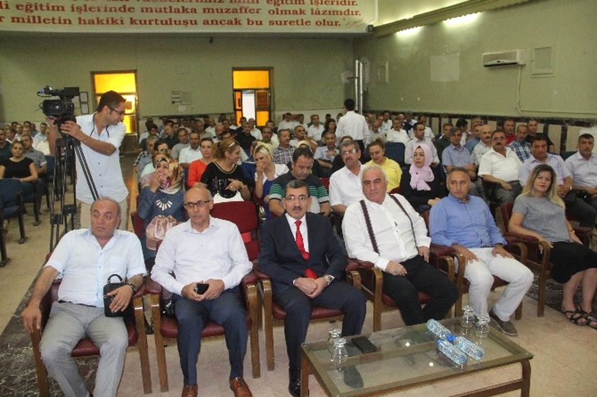 Elazığ\'da Okul Müdürlerine Seminer