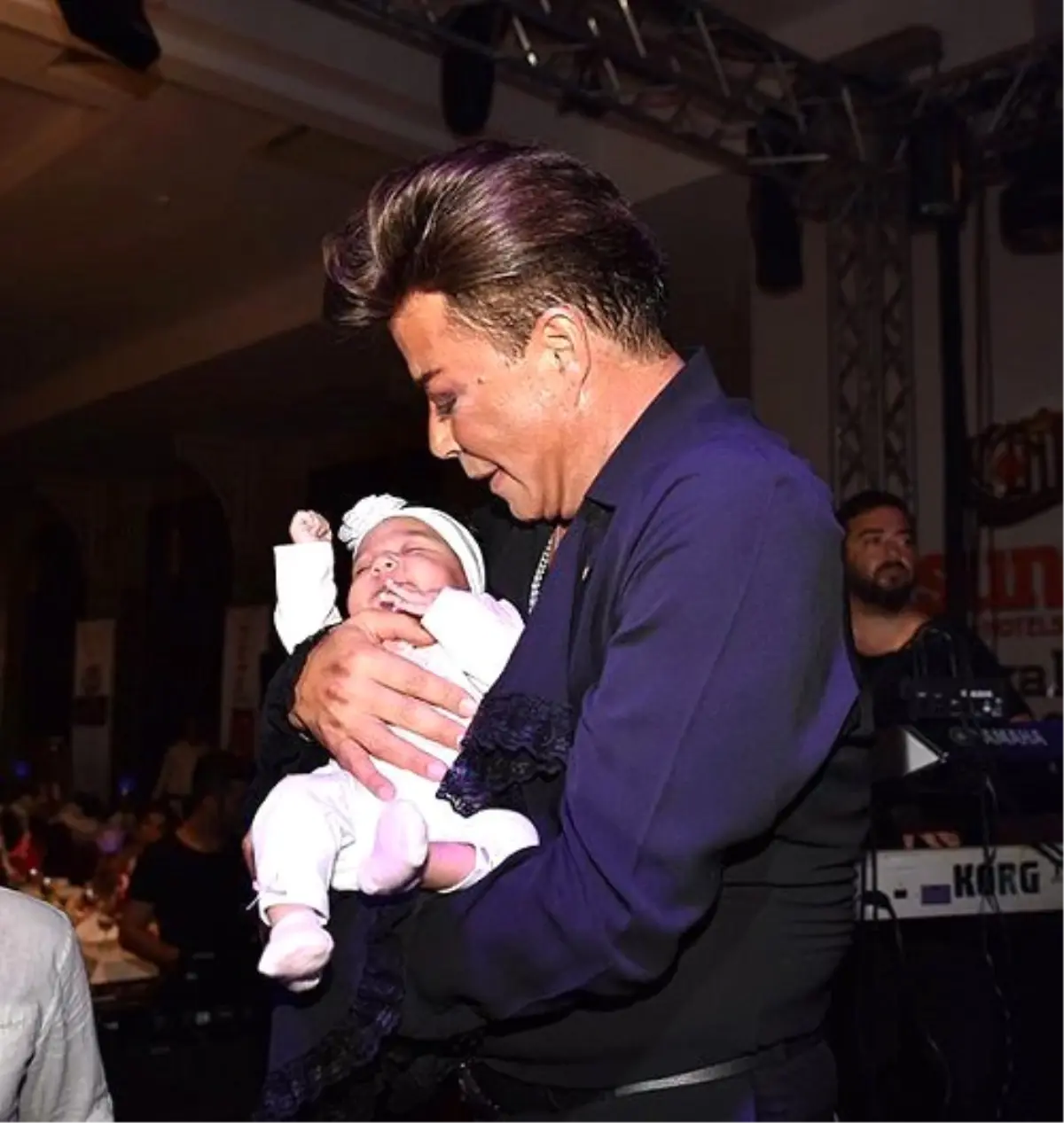 Fatih Ürek İlk Kez Açıkladı: Aseksüelim, Cinsiyetsizim