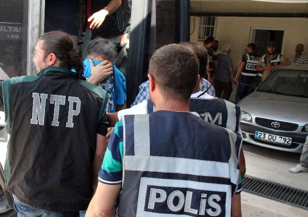 Fetö\'nün Elazığ Mütevelli Heyeti Adliyeye Sevk Edildi