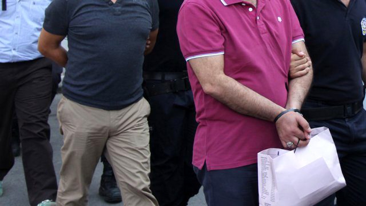 Gözaltındaki 5 Avukat Adliyeye Sevk Edildi