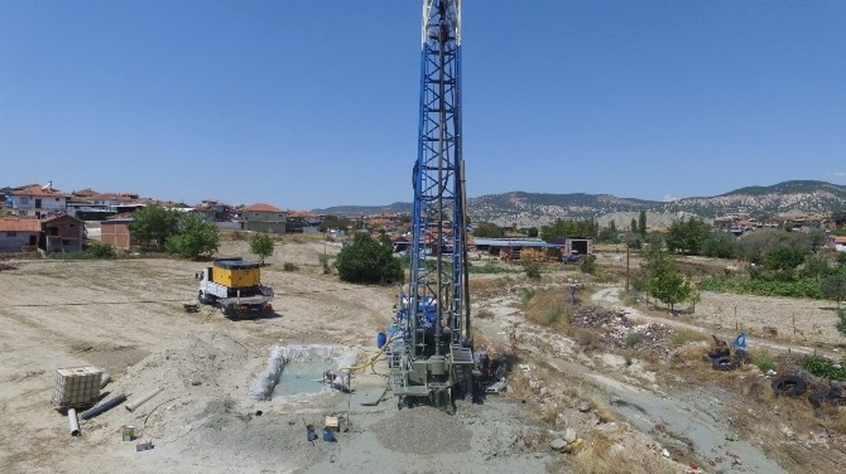 Güvercinlik Mahallesi\'nin Su Sorunu Sona Eriyor