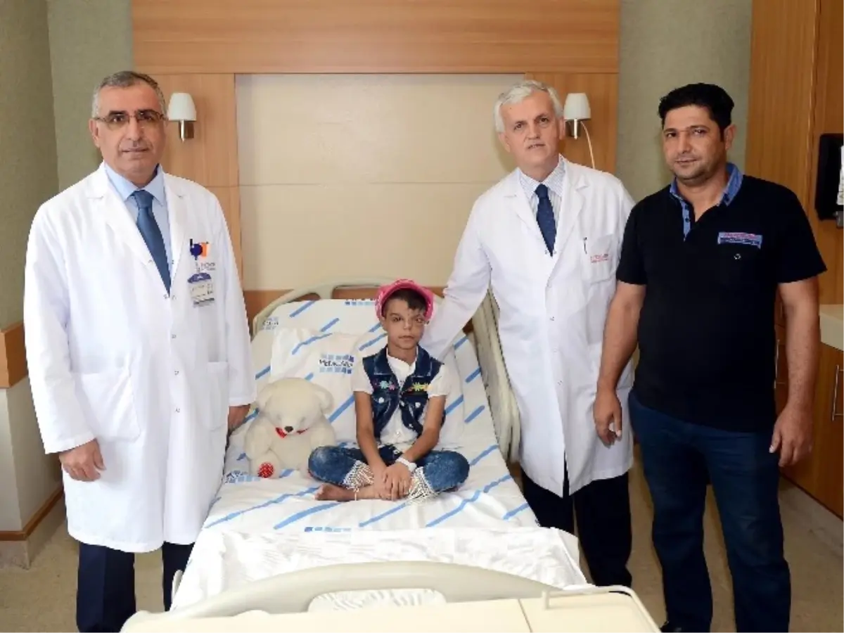 Iraklı Küçük Rukiye Yeni Yüzüne Türkiye\'de Kavuştu