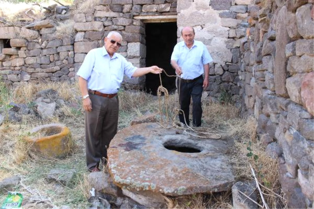 Kayseri\'de Kıskançlık Cinneti: 1 Çocuk Öldü, 1 Çocuk Yaralı