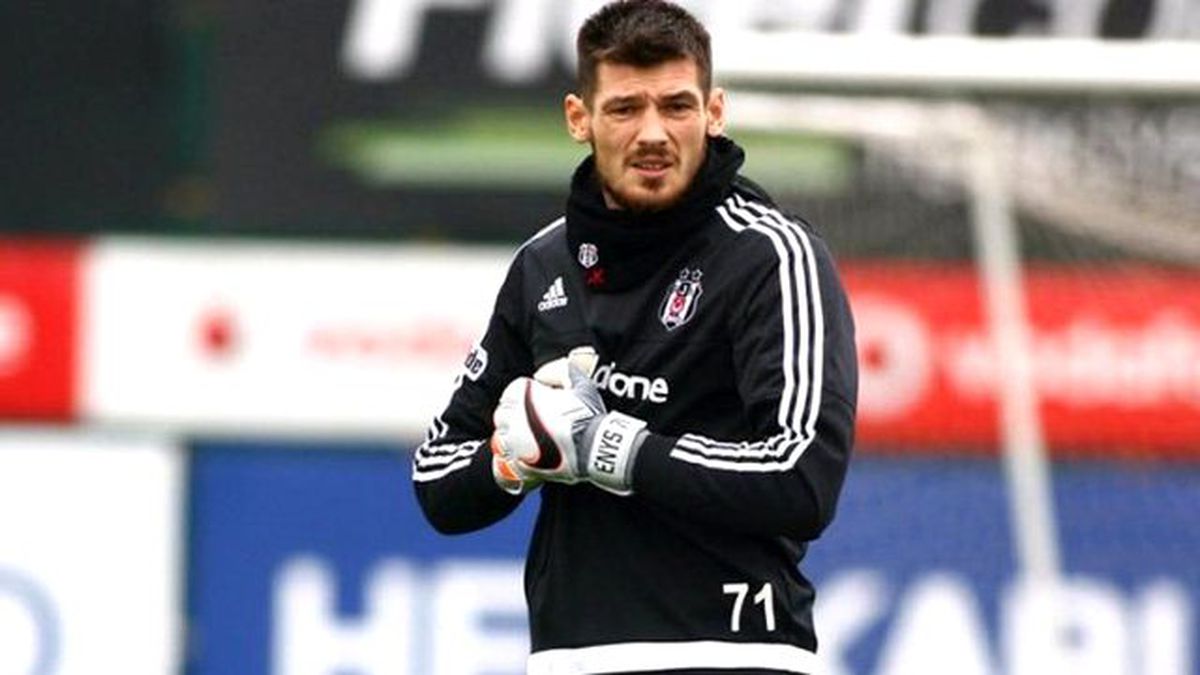 Malaga, Beşiktaş'tan Denys Boyko'ya Talip Oldu