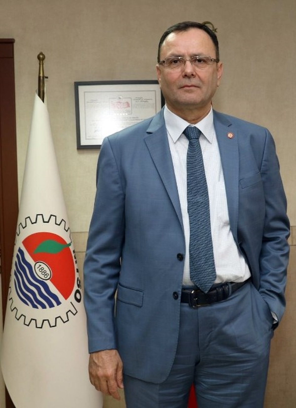 Aşut: "Ülkelerin İflas Ettiği, Devlerin Küçüldüğü Bir Dünyadan Etkileniyoruz"