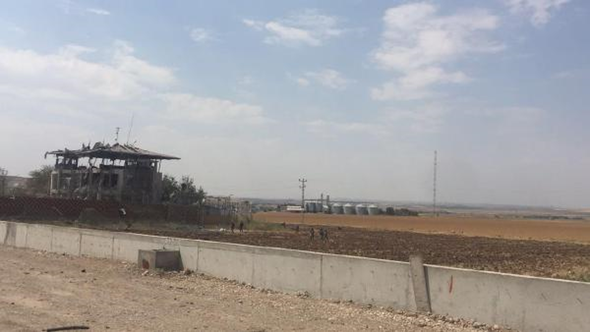 Diyarbakır'da Hain Saldırı! 4'ü Polis 7 Kişi Şehit Oldu