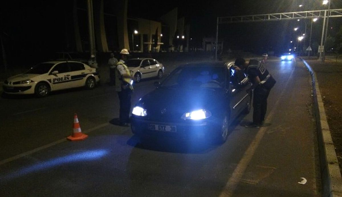Polisin \'Huzur\' Uygulaması Devam Ediyor