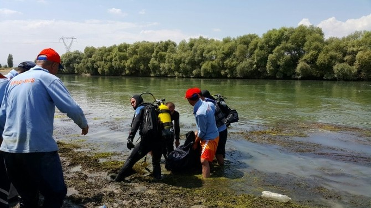 Suya Kapılan Gencin Cansız Bedenine Ulaşıldı