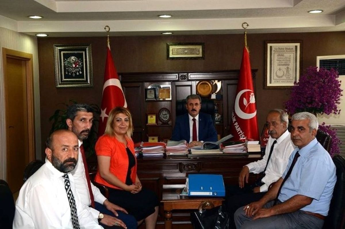 Toplanan İmzalar Genel Başkan\'a Teslim Edildi