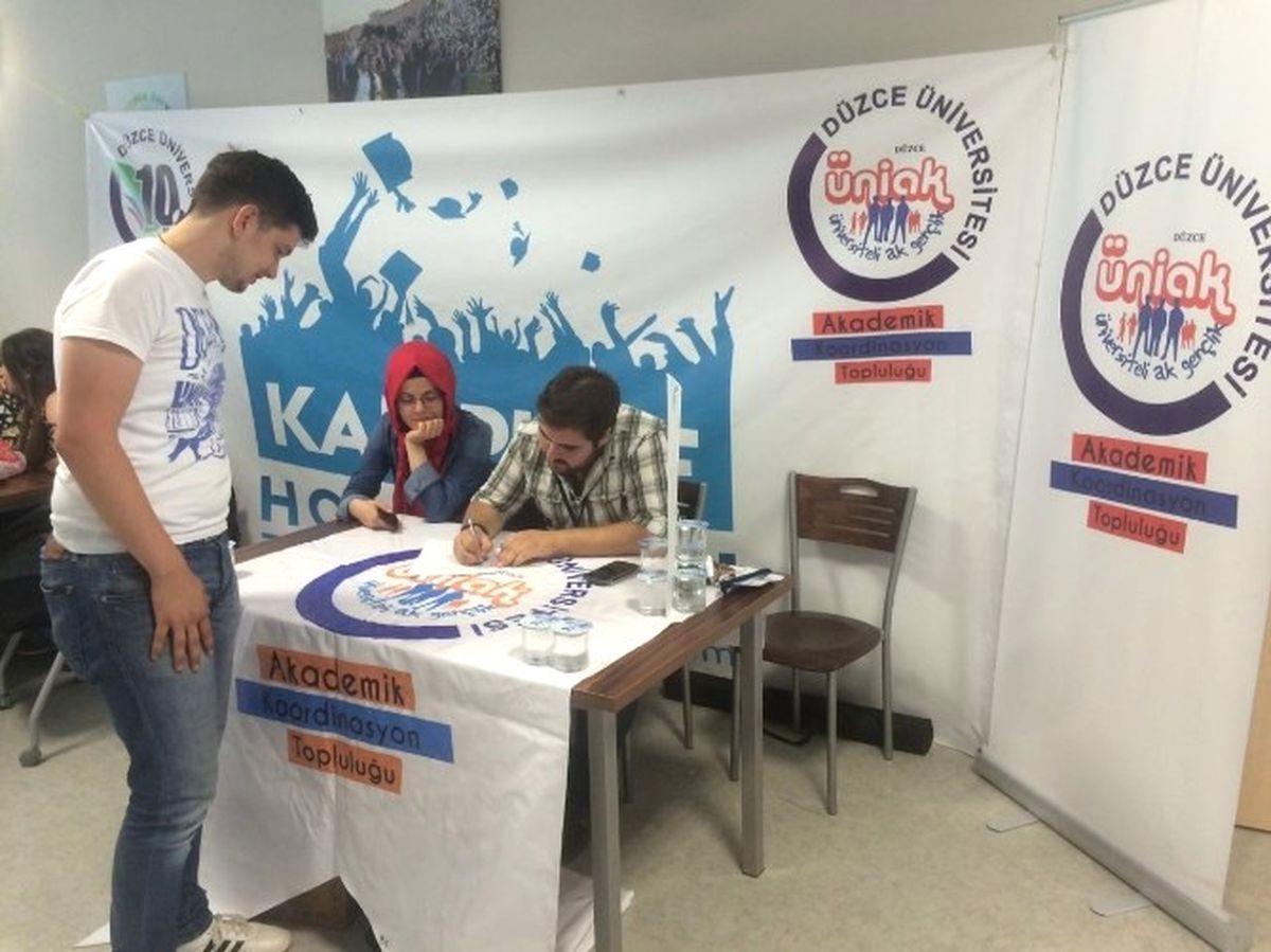 Uniak\'tan Öğrencilere Önemli Destek