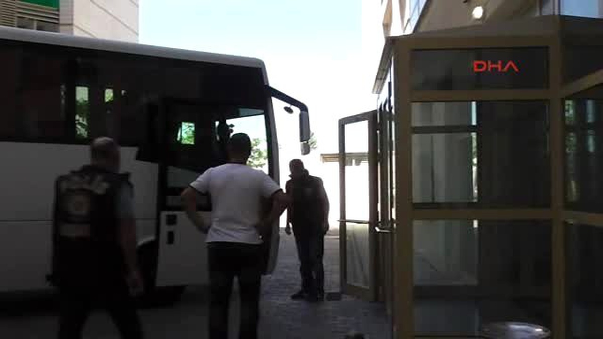 Uşak\'ta 12 Sağlık Personeli Adliyede