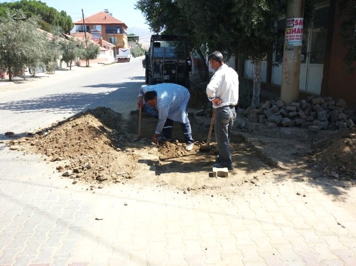 Yeşilyurt Mahallesinin Yolları Yenilendi