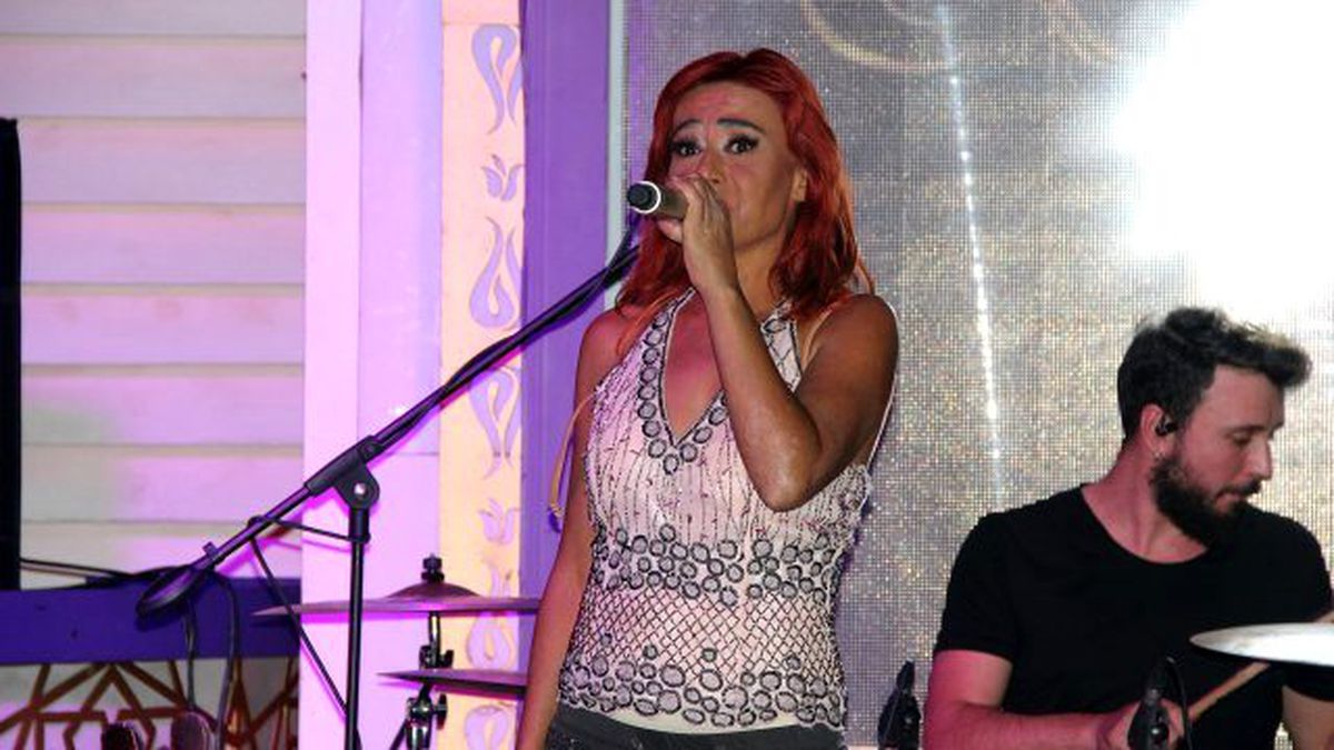 Yıldız Tilbe'nin Kollarındaki Lekeler Şaşırttı