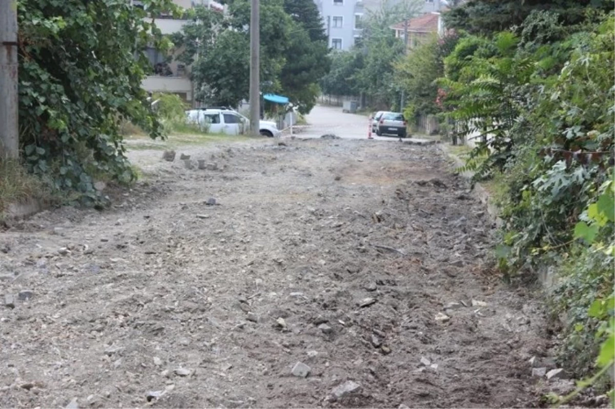 Akçakoca Karabekir Caddesi Yolu Tamamlandı