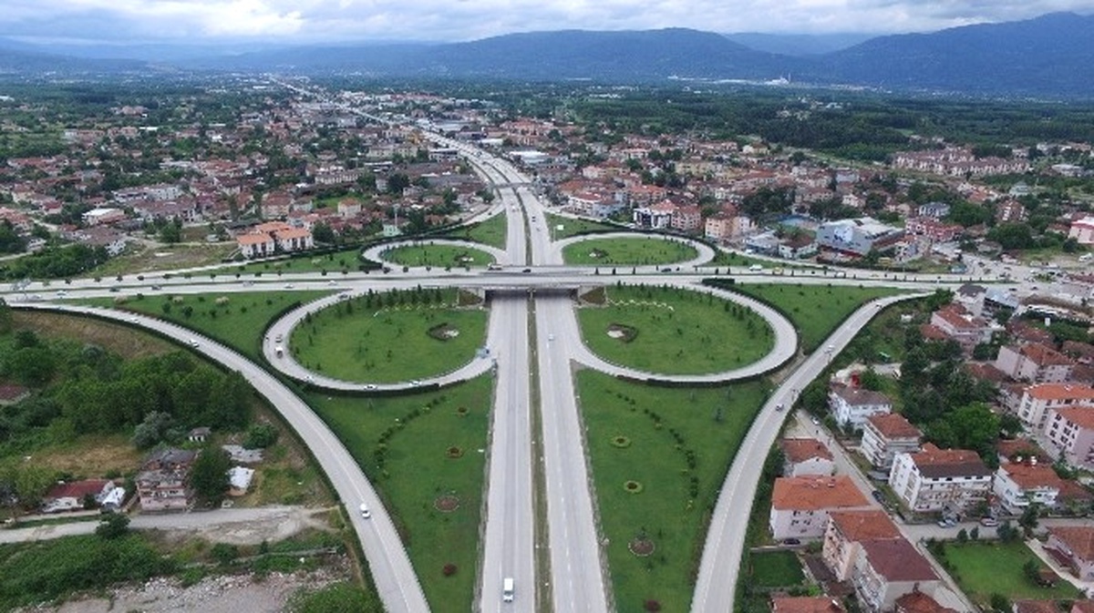 Başkan Keleş "Düzce Hızla Büyüyen Bir Kenttir"