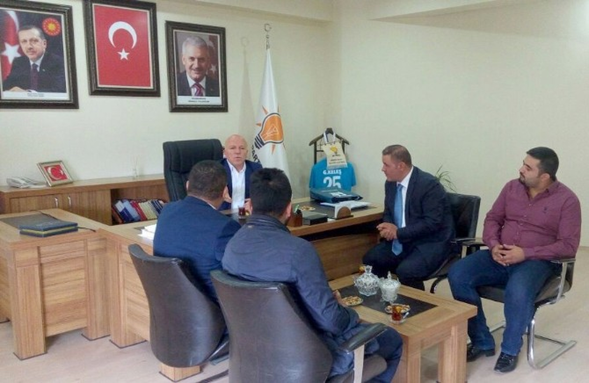 Başkan Sekmen\'den AK Parti Aziziye İlçe Teşkilatına Ziyaret