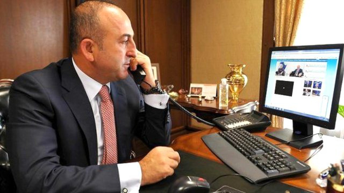 Çavuşoğlu, Bulgaristanlı Mevkidaşı Mitov ile Telefonda Görüştü