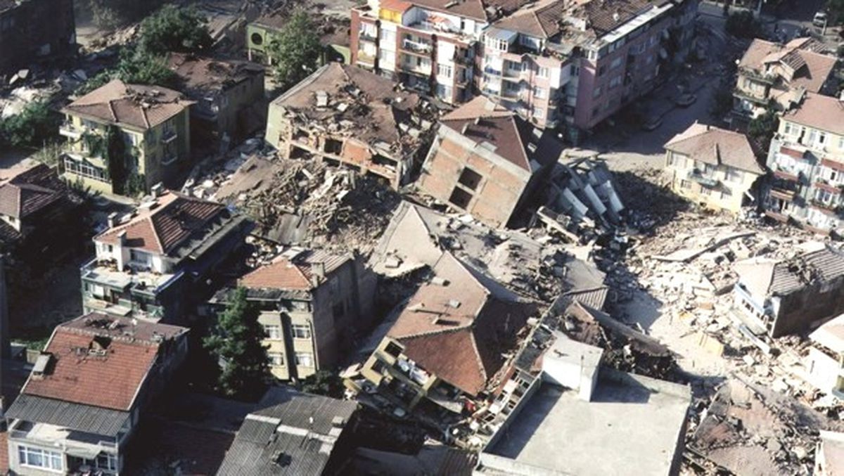 Deprem Konusunda Ciddi Adımlar Atılmalı"