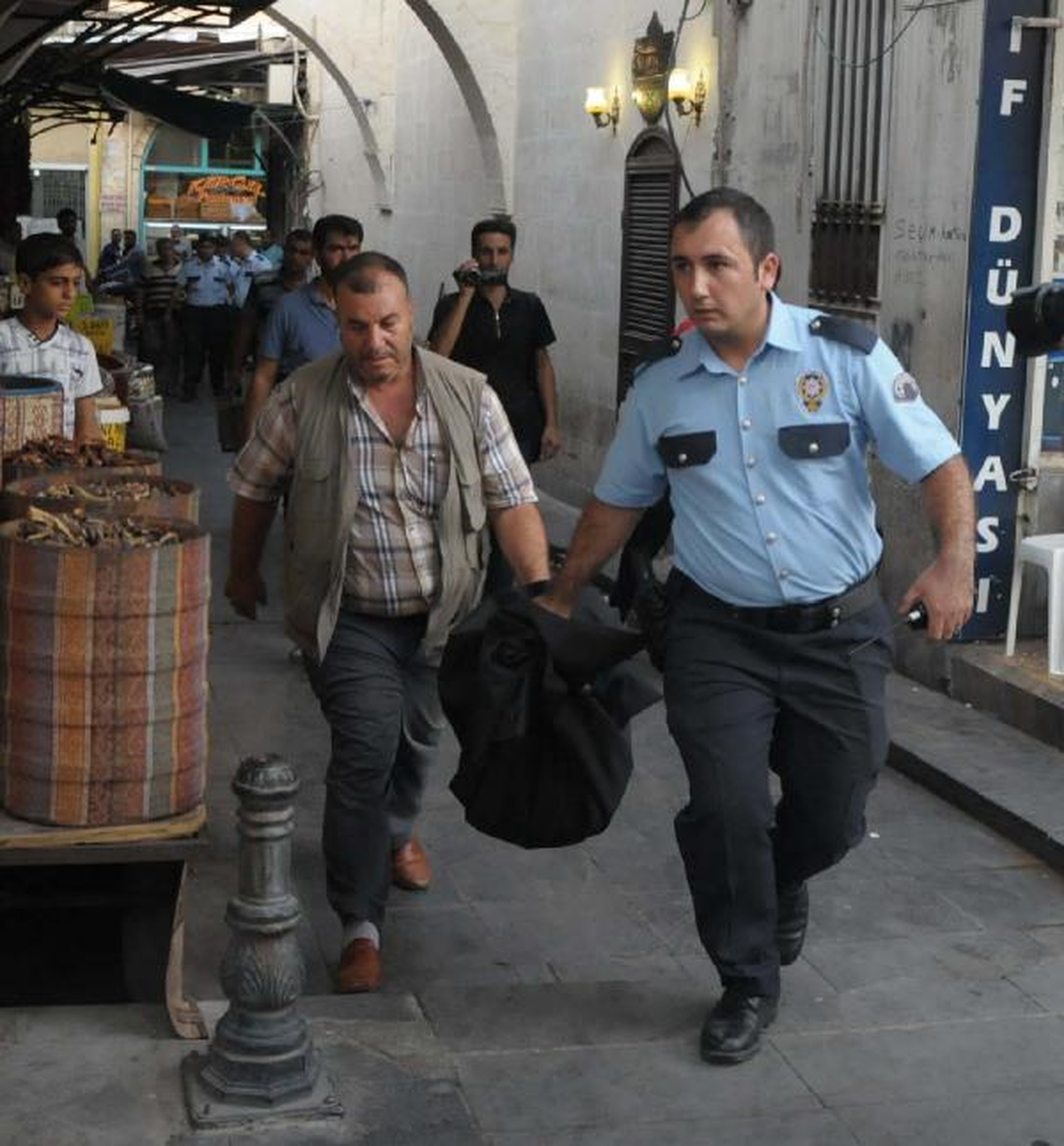 Doğurduğu Bebeği Poşete Koyup, Odunluğa Atarak Öldürdü