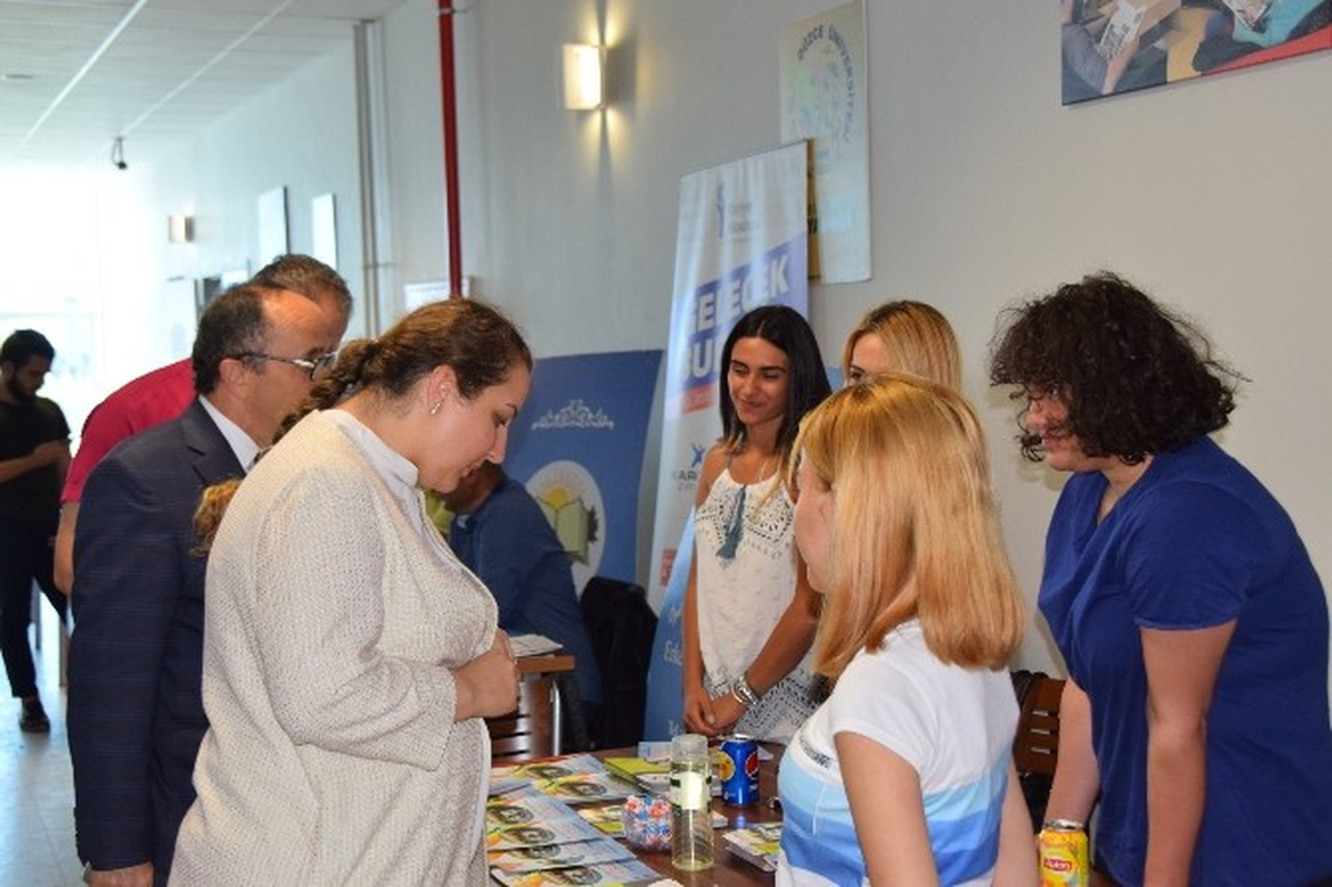 Düzce Üniversitesi\'nde Öğrenci Kayıtları Başladı