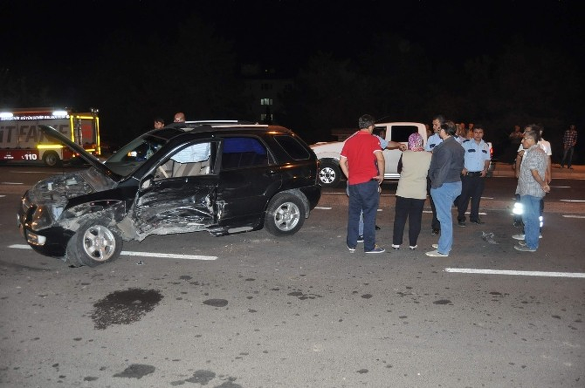 Eskişehir\'de Trafik Kazası: 7 Yaralı