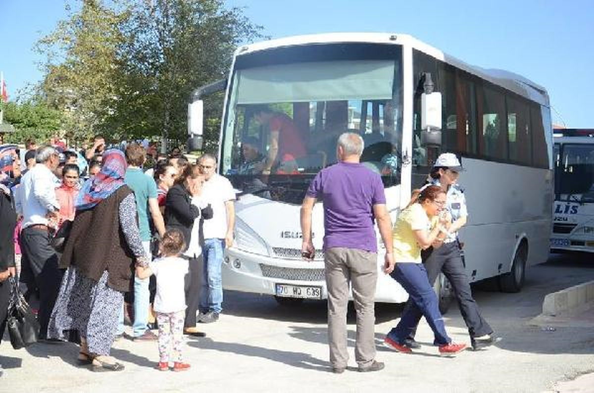 Fetö/pdy\'de Gözaltına Alınan Kadın Zabıt Katibi ve Psikolog, Adliyeye Getirildiğinde Ağladı