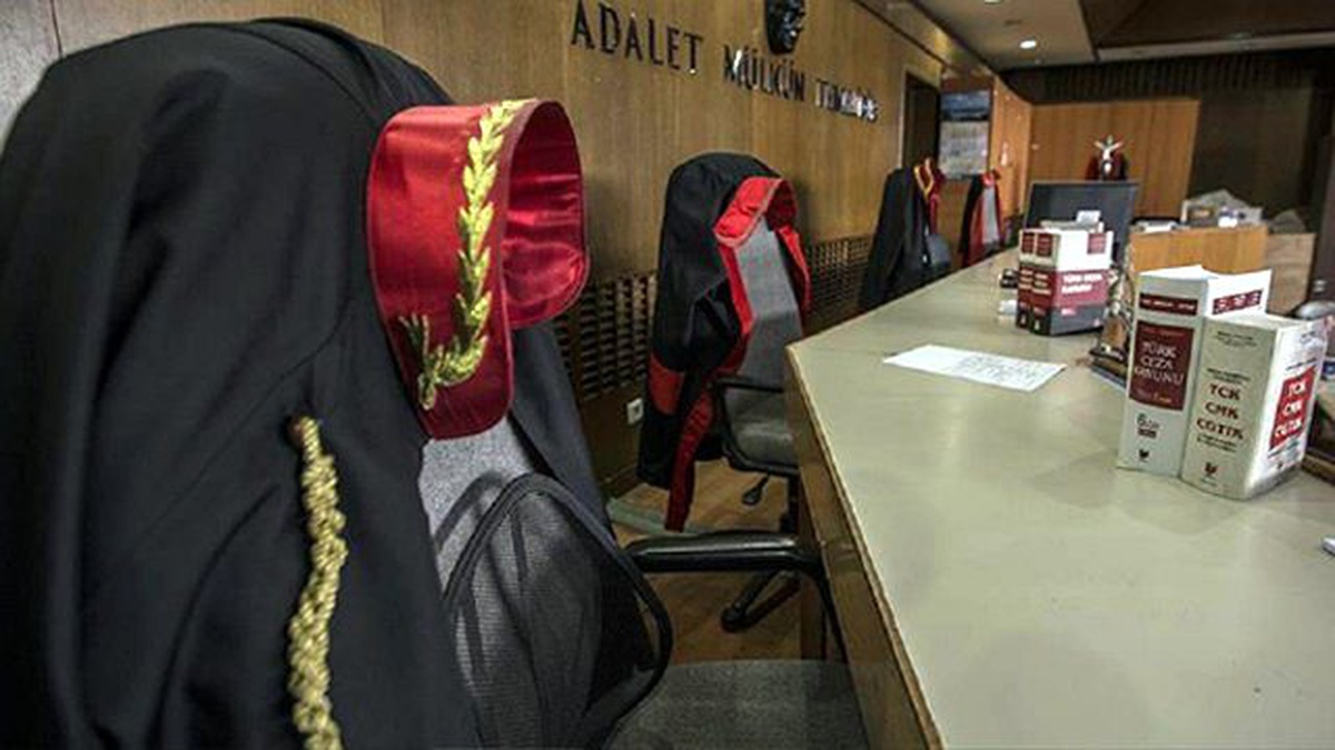 Gözaltına Alınan 6 Askeri Yargı Hakimi, Tutuklandı