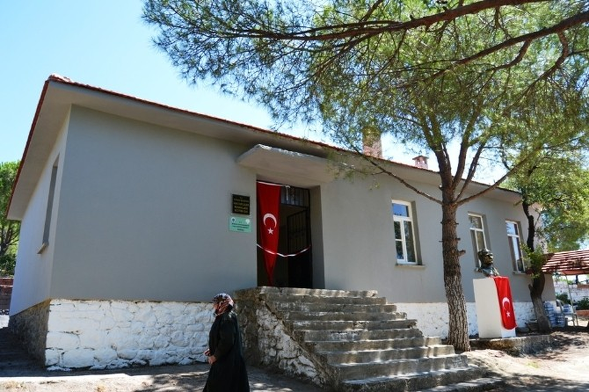 İmece ile Restore Edilen Hacıveliler Kırsal Mahallesi Eğitim Evi Törenle Açıldı