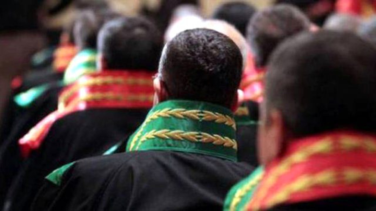 Mardin\'de 7 Hakim ve Savcı Tutuklandı