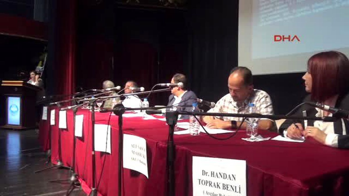 Marmara Depremi\'nde Avcılar\'da Yaşamını Yitiren 270 Kişi Anıldı