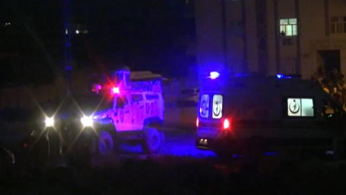 Nusaybin\'de Çocukların Bulduğu Cisim Patladı: 6 Yaralı