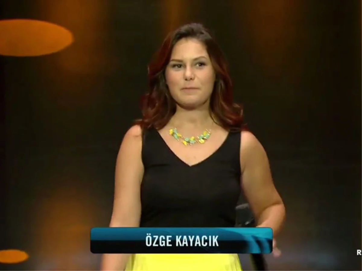 Özge Kayacık \'Mandalinalar\'