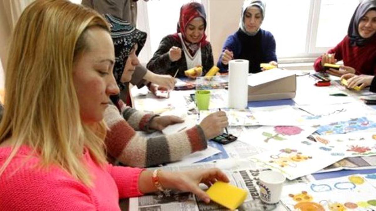 Sanat ve Meslek Edindirme Kursları Devam Ediyor