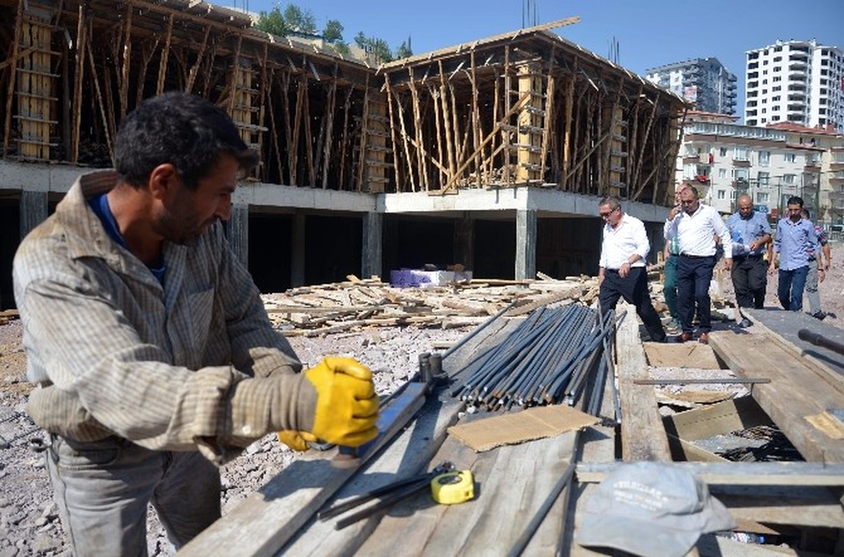 Şehitlik Camii Dini ve Sosyal Tesis İnşaatı Yükseliyor