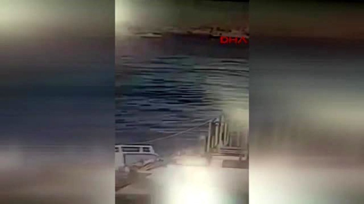 3 Askerin Şehit Olduğu Sahil Güvenlik Botuna Geminin Çarpma Anı Görüntülendi