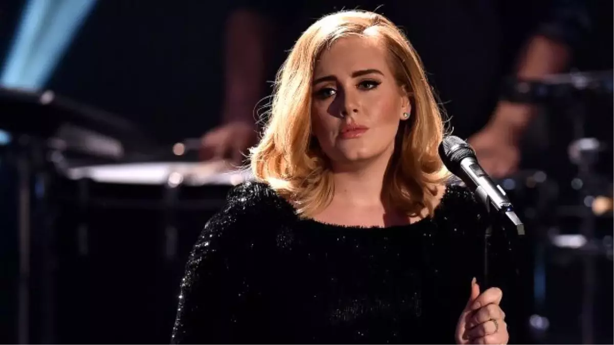 Adele \'Super Bowl İçin Teklif Aldım\' Dedi, NFL Yalanladı