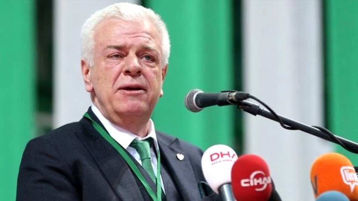 Ali Ay: "Erkekleri Tek Başına Maçlara Yollamayın"